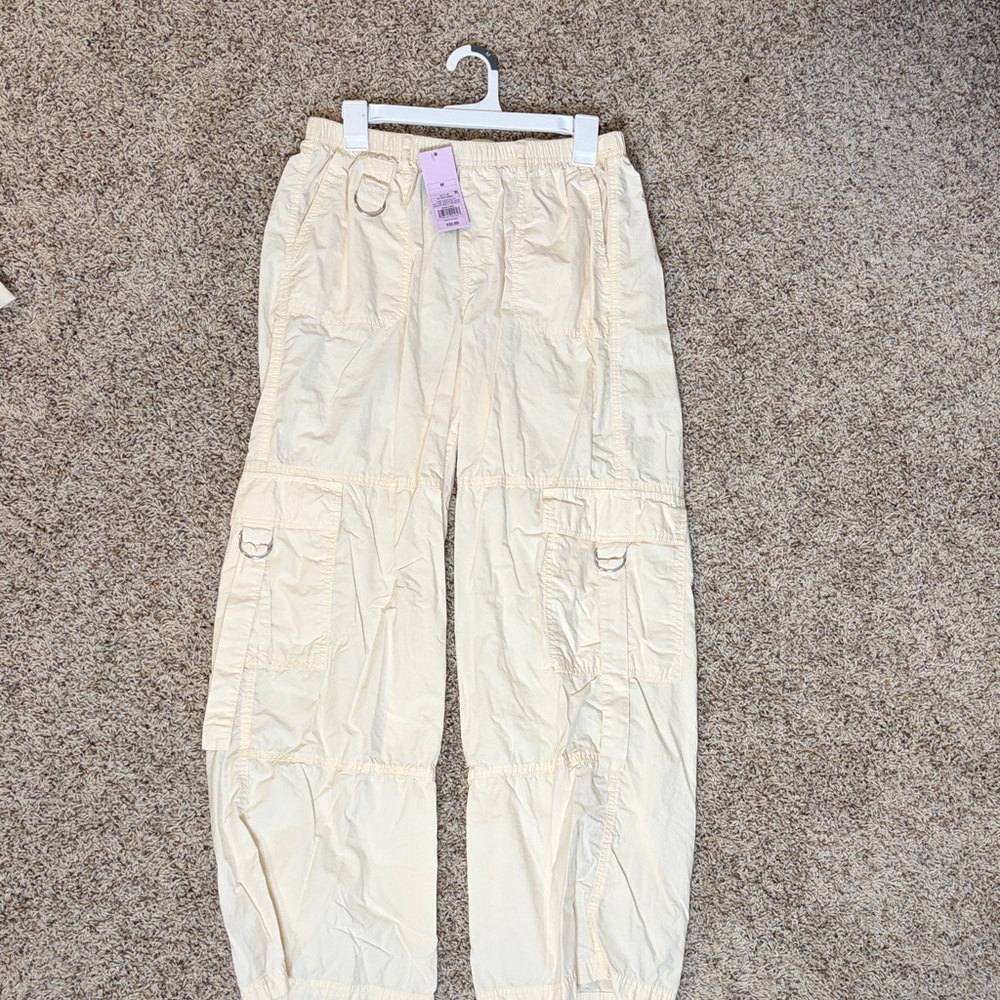 Wild Fable Cream Cargo Pants